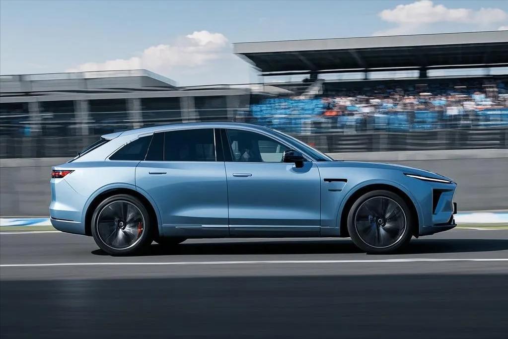 理想VS蔚來:誰才是30萬級新能源車的最優解?