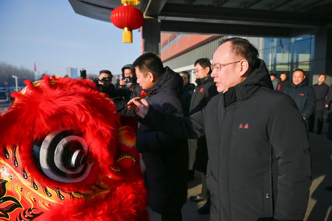 開工大吉!中國一汽新春?jiǎn)⒑蕉分緭P(yáng)