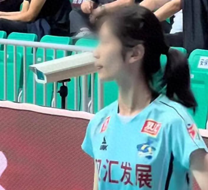 河南女排4個(gè)健將申請(qǐng)僅朱婷妹妹通過(guò)