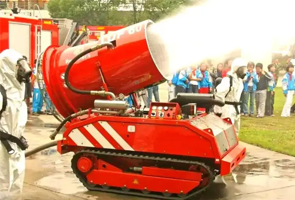 蘇州主場降溫機(jī)器人出大招：具備吹風(fēng)、排煙、滅火三合一功能