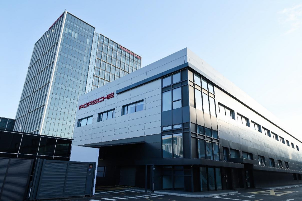 重塑智能豪華跑車體驗，保時捷上演&ldquo;中國速度&rdquo;